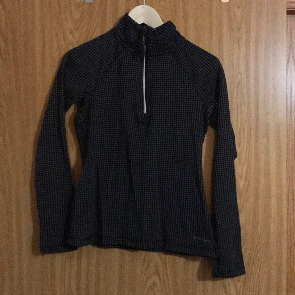 Women’s Eddie Bauer 1/2 zip fleece.